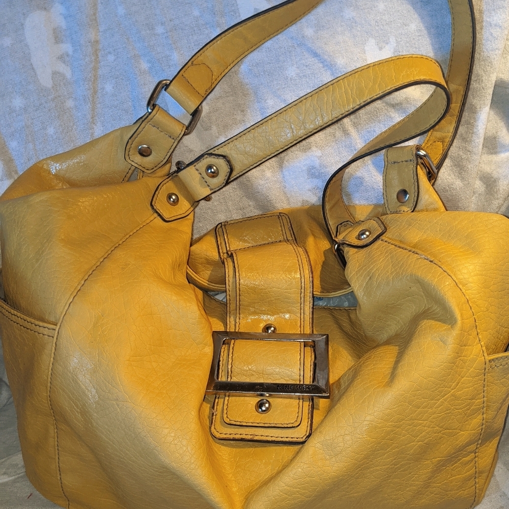 Nine West cross over bag